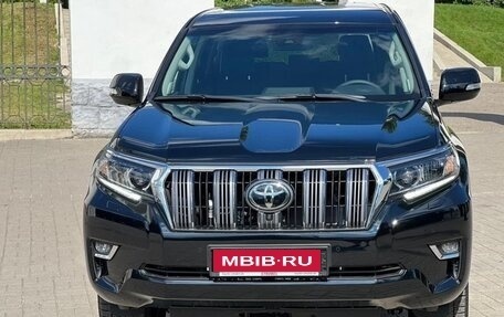 Toyota Land Cruiser Prado 150 рестайлинг 2, 2022 год, 8 150 000 рублей, 1 фотография