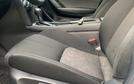Mazda CX-4, 2023 год, 2 650 000 рублей, 6 фотография