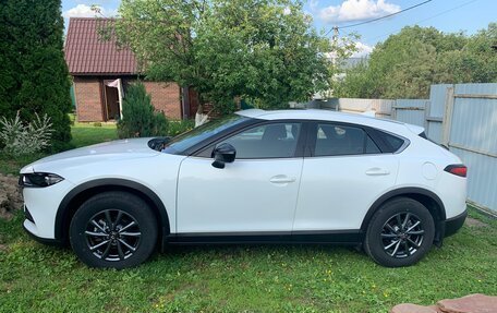Mazda CX-4, 2023 год, 2 650 000 рублей, 12 фотография