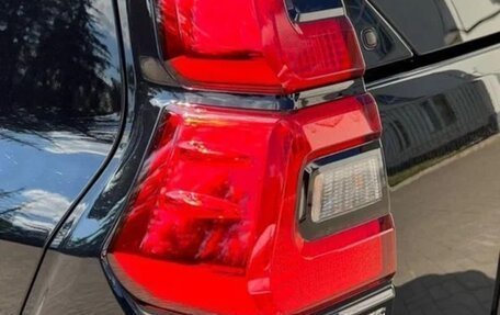 Toyota Land Cruiser Prado 150 рестайлинг 2, 2022 год, 8 150 000 рублей, 29 фотография