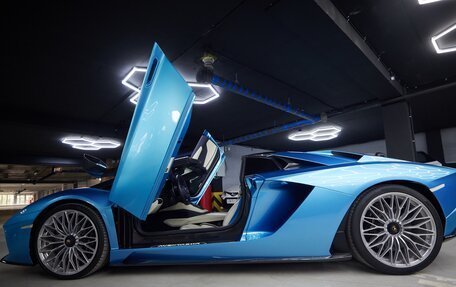 Lamborghini Aventador I рестайлинг, 2018 год, 39 900 000 рублей, 3 фотография