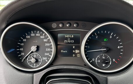 Mercedes-Benz M-Класс, 2010 год, 1 900 000 рублей, 10 фотография