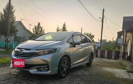 Honda Shuttle II, 2015 год, 1 350 000 рублей, 2 фотография