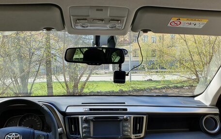 Toyota RAV4, 2014 год, 2 490 000 рублей, 14 фотография