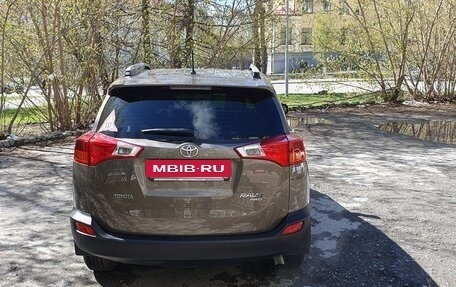 Toyota RAV4, 2014 год, 2 490 000 рублей, 4 фотография