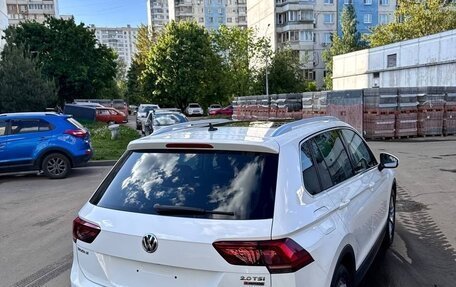 Volkswagen Tiguan II, 2017 год, 2 700 000 рублей, 3 фотография
