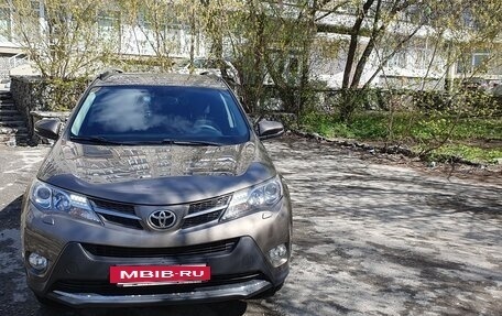 Toyota RAV4, 2014 год, 2 490 000 рублей, 22 фотография