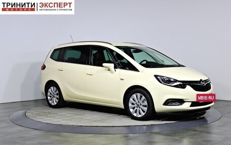 Opel Zafira C рестайлинг, 2017 год, 1 367 000 рублей, 3 фотография