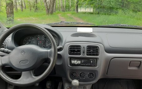 Renault Clio III, 2000 год, 195 000 рублей, 9 фотография