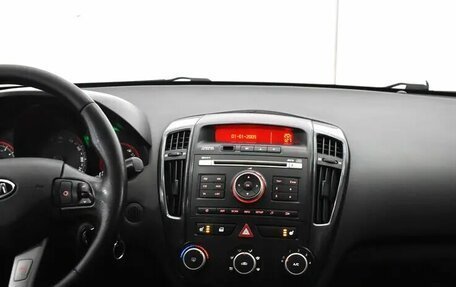 KIA cee'd I рестайлинг, 2010 год, 650 000 рублей, 5 фотография