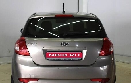 KIA cee'd I рестайлинг, 2010 год, 650 000 рублей, 3 фотография