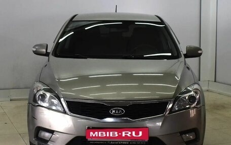 KIA cee'd I рестайлинг, 2010 год, 650 000 рублей, 2 фотография