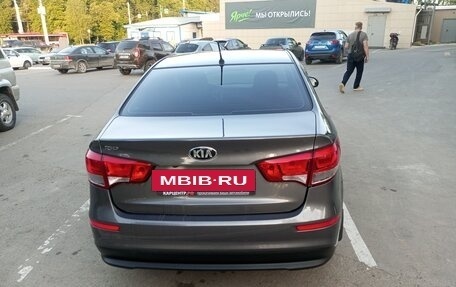 KIA Rio III рестайлинг, 2015 год, 950 000 рублей, 2 фотография