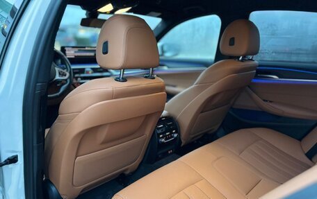 BMW 5 серия, 2022 год, 3 870 000 рублей, 10 фотография