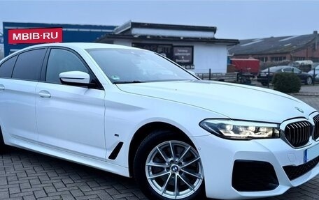 BMW 5 серия, 2022 год, 3 870 000 рублей, 4 фотография