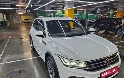 Volkswagen Tiguan II, 2021 год, 3 499 000 рублей, 1 фотография