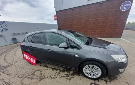 Opel Astra J, 2012 год, 790 000 рублей, 3 фотография
