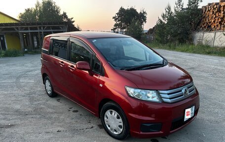 Honda Freed I, 2010 год, 1 400 000 рублей, 2 фотография