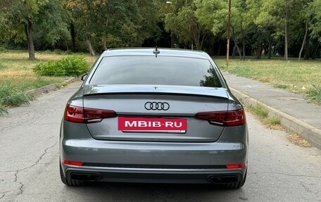 Audi A4, 2019 год, 2 400 000 рублей, 5 фотография