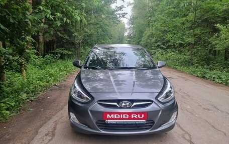 Hyundai Solaris II рестайлинг, 2013 год, 650 000 рублей, 2 фотография