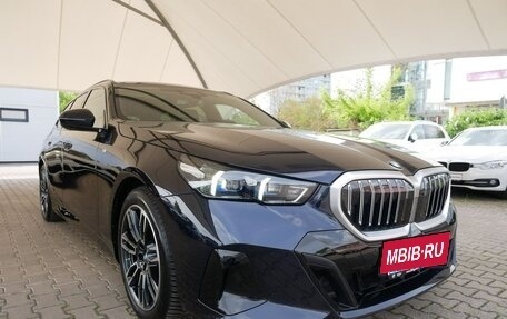 BMW 5 серия, 2024 год, 8 080 000 рублей, 3 фотография