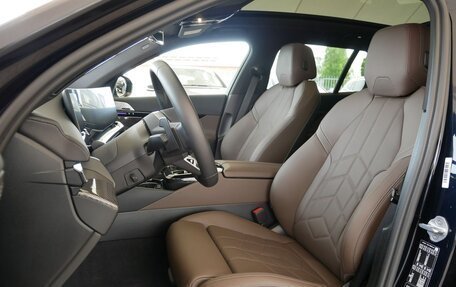 BMW 5 серия, 2024 год, 8 080 000 рублей, 10 фотография