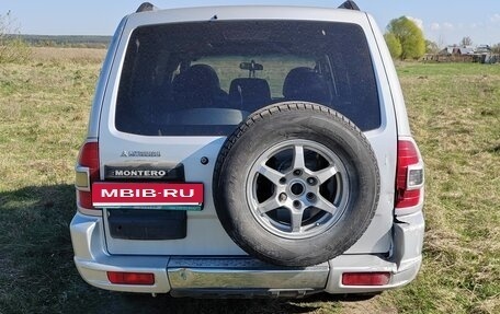 Mitsubishi Montero III, 2002 год, 1 000 000 рублей, 5 фотография