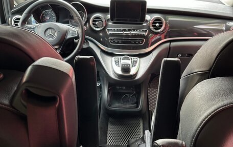 Mercedes-Benz V-Класс, 2019 год, 5 600 000 рублей, 13 фотография