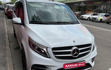 Mercedes-Benz V-Класс, 2019 год, 5 600 000 рублей, 2 фотография
