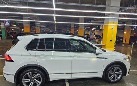 Volkswagen Tiguan II, 2021 год, 3 499 000 рублей, 4 фотография
