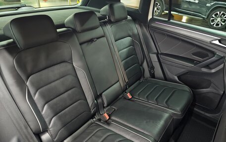 Volkswagen Tiguan II, 2021 год, 3 499 000 рублей, 20 фотография