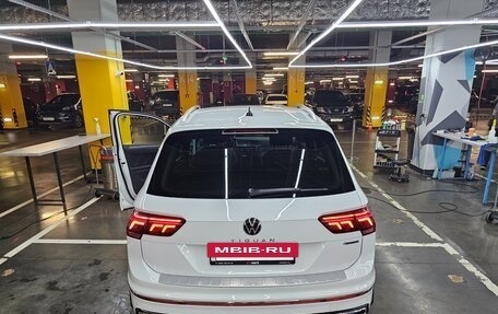 Volkswagen Tiguan II, 2021 год, 3 499 000 рублей, 8 фотография