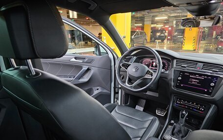 Volkswagen Tiguan II, 2021 год, 3 499 000 рублей, 22 фотография