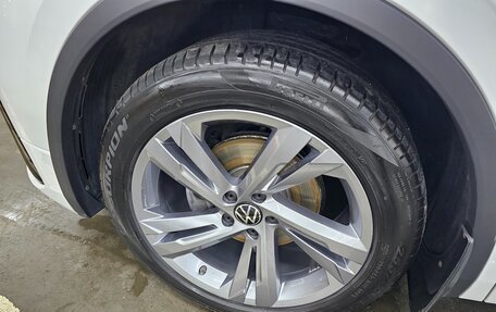 Volkswagen Tiguan II, 2021 год, 3 499 000 рублей, 30 фотография