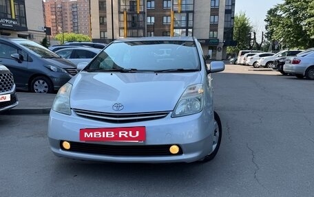 Toyota Prius, 2010 год, 860 000 рублей, 2 фотография