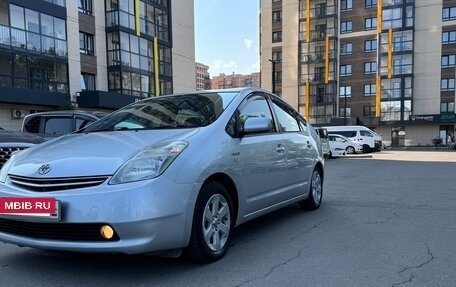 Toyota Prius, 2010 год, 860 000 рублей, 6 фотография