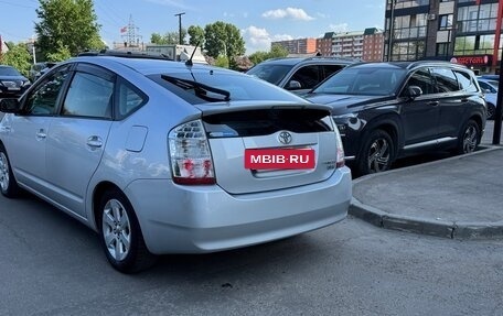 Toyota Prius, 2010 год, 860 000 рублей, 8 фотография