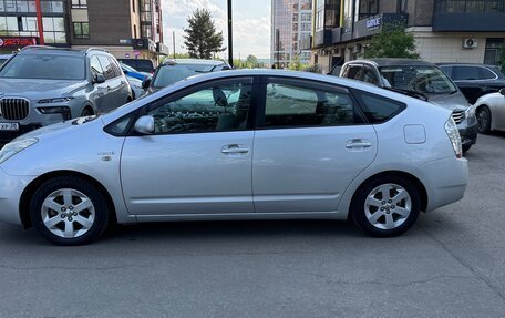 Toyota Prius, 2010 год, 860 000 рублей, 11 фотография