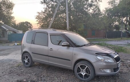Skoda Roomster, 2011 год, 830 000 рублей, 1 фотография