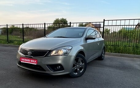 KIA cee'd I рестайлинг, 2011 год, 799 000 рублей, 1 фотография