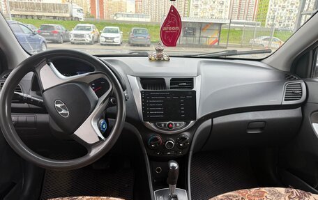 Hyundai Solaris II рестайлинг, 2011 год, 420 000 рублей, 5 фотография