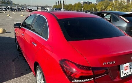 Mercedes-Benz A-Класс, 2019 год, 3 200 000 рублей, 4 фотография