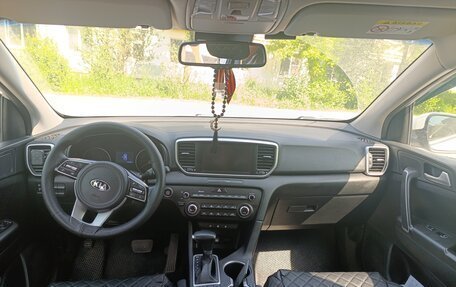 KIA Sportage IV рестайлинг, 2020 год, 2 550 000 рублей, 4 фотография