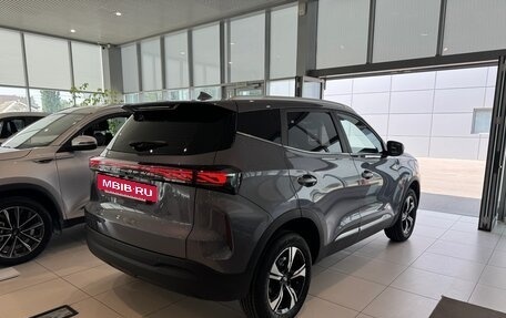Chery Tiggo 4 I рестайлинг, 2025 год, 2 420 000 рублей, 7 фотография