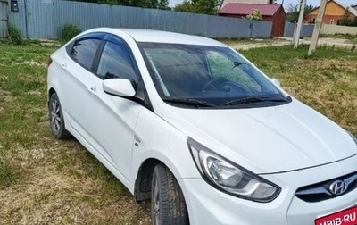 Hyundai Solaris II рестайлинг, 2013 год, 700 000 рублей, 1 фотография