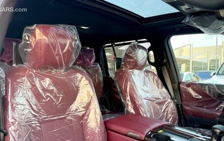 Lexus LX, 2023 год, 17 892 000 рублей, 12 фотография