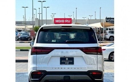 Lexus LX, 2023 год, 17 892 000 рублей, 5 фотография