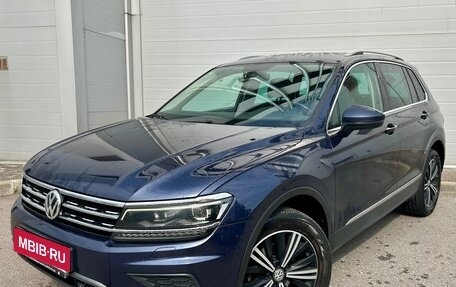 Volkswagen Tiguan II, 2018 год, 2 049 000 рублей, 1 фотография