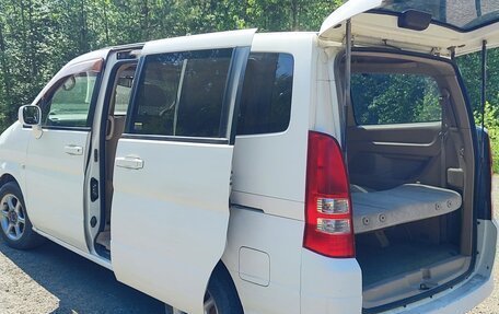 Nissan Serena II, 2003 год, 540 000 рублей, 2 фотография