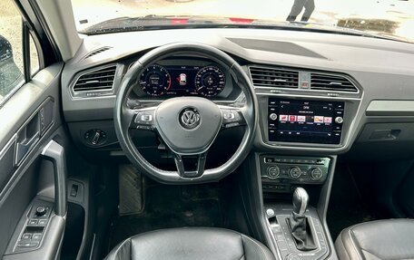 Volkswagen Tiguan II, 2018 год, 2 049 000 рублей, 5 фотография